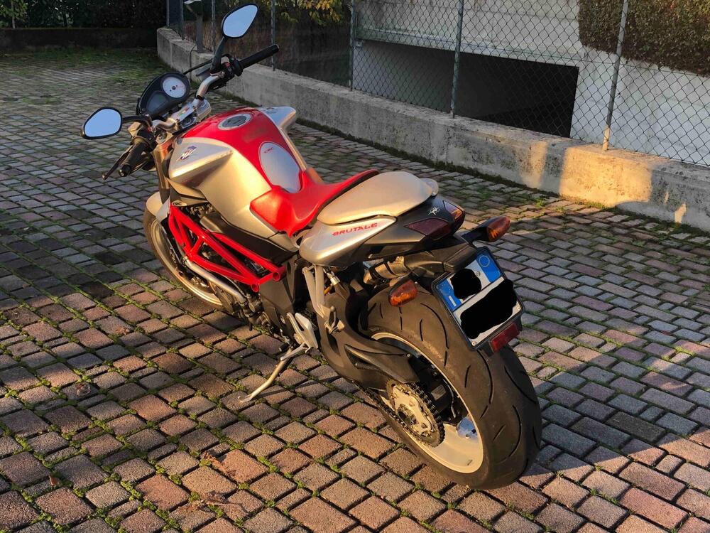 MV Agusta Brutale 910 S (2005 - 11) (2)