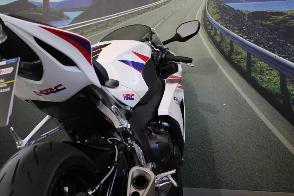 Honda CBR 1000 RR Fireblade (2012 - 16) (18)