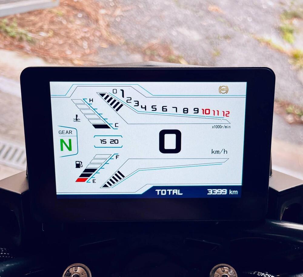 QJ Motor SRK 125 S (2023 - 24) (9)