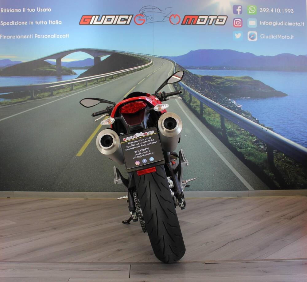 Ducati Monster 696 (2008 - 13) (4)