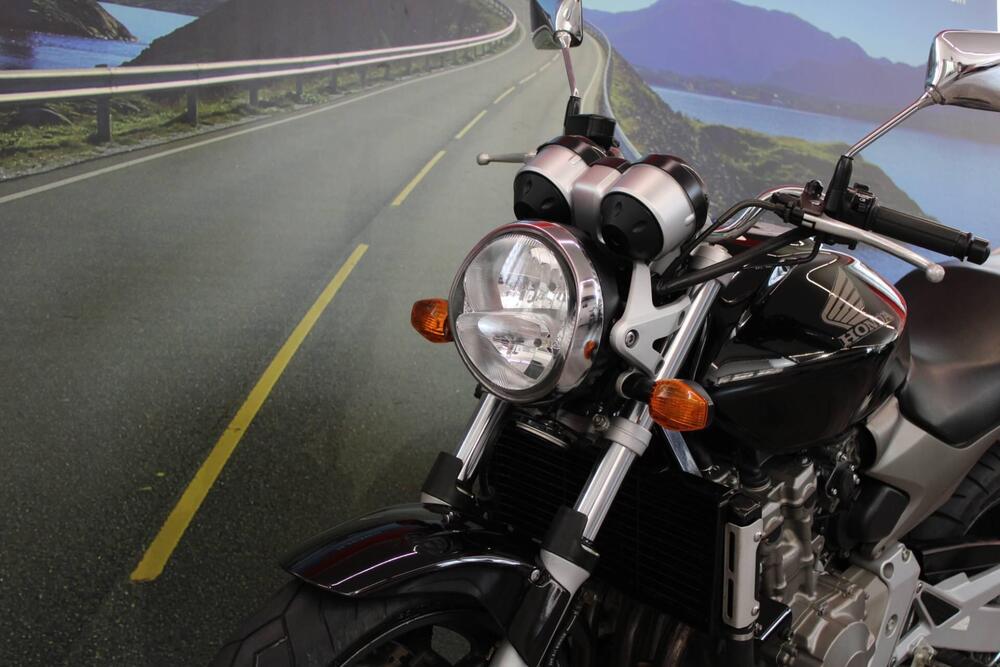 Honda Hornet 600 (2003 - 04) (8)