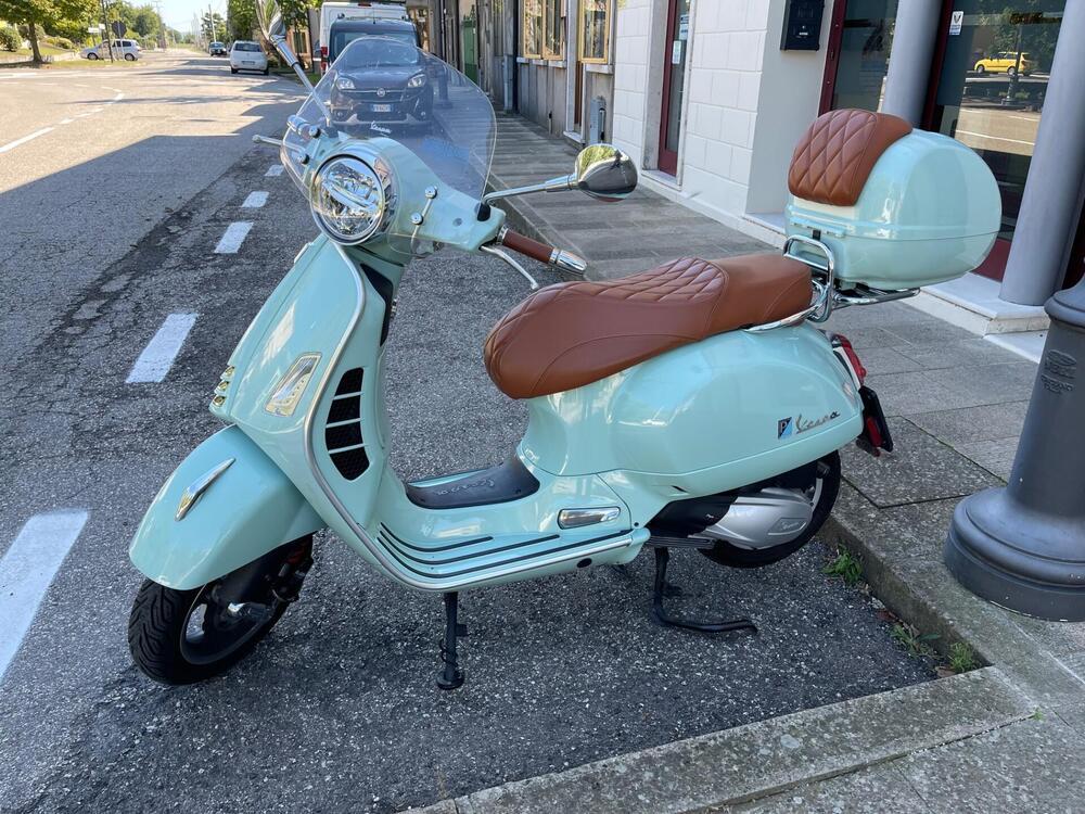 Vespa GTS 300 Hpe (2019) (3)