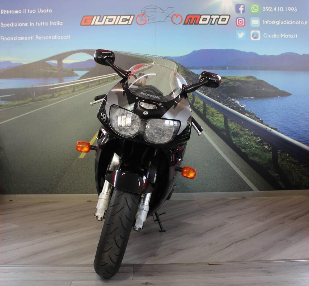 Honda CBR 900 RR (1998 - 99) (2)