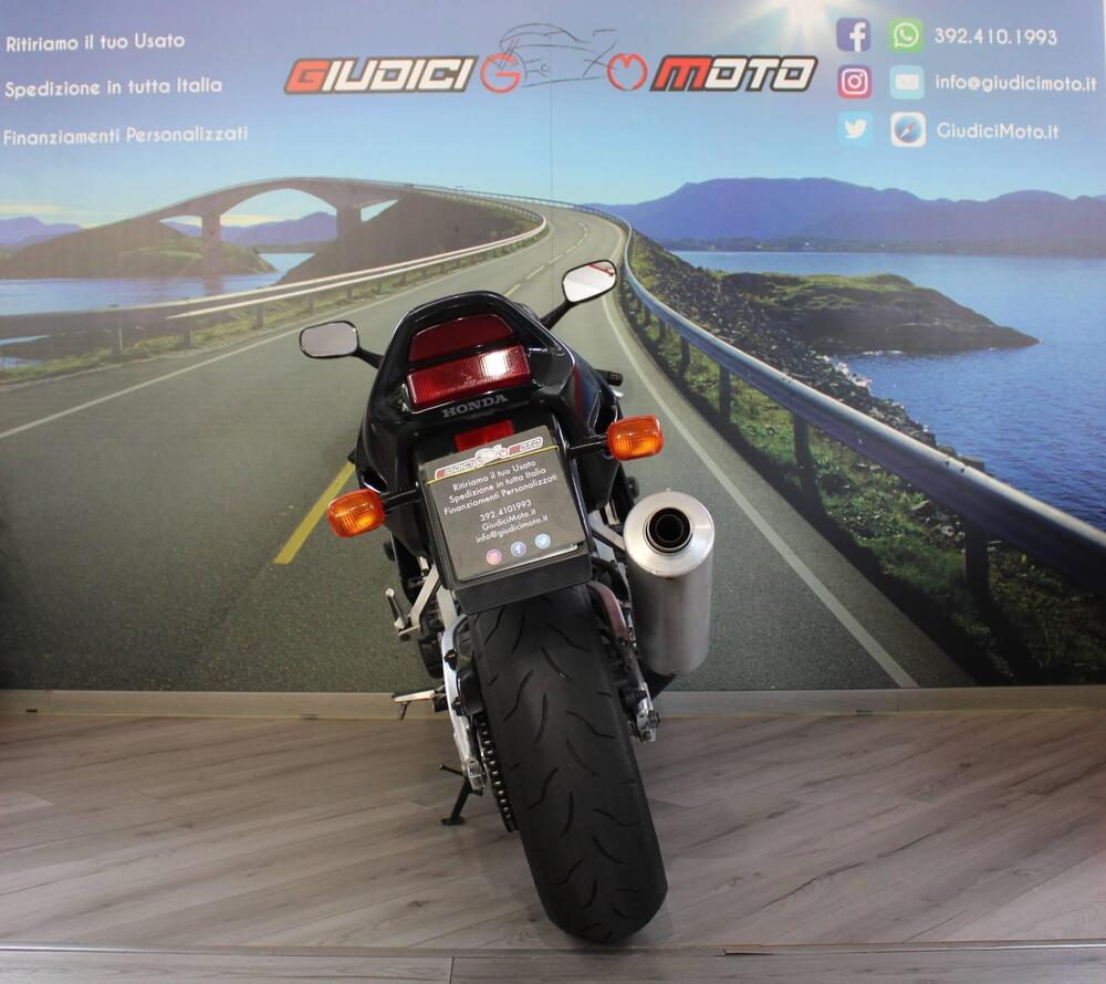 Honda CBR 900 RR (1998 - 99) (4)