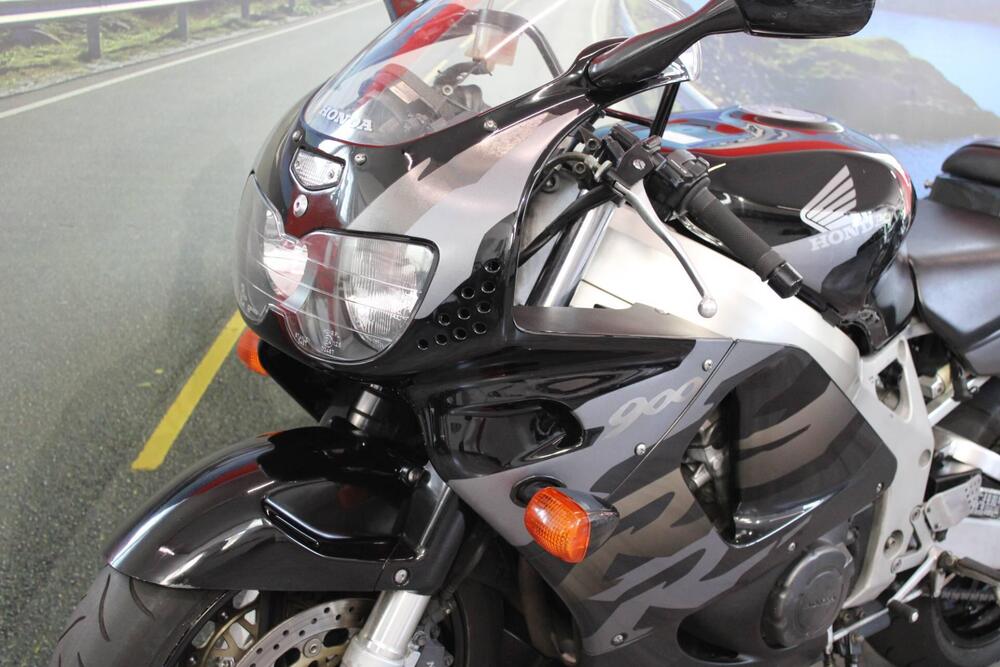 Honda CBR 900 RR (1998 - 99) (8)