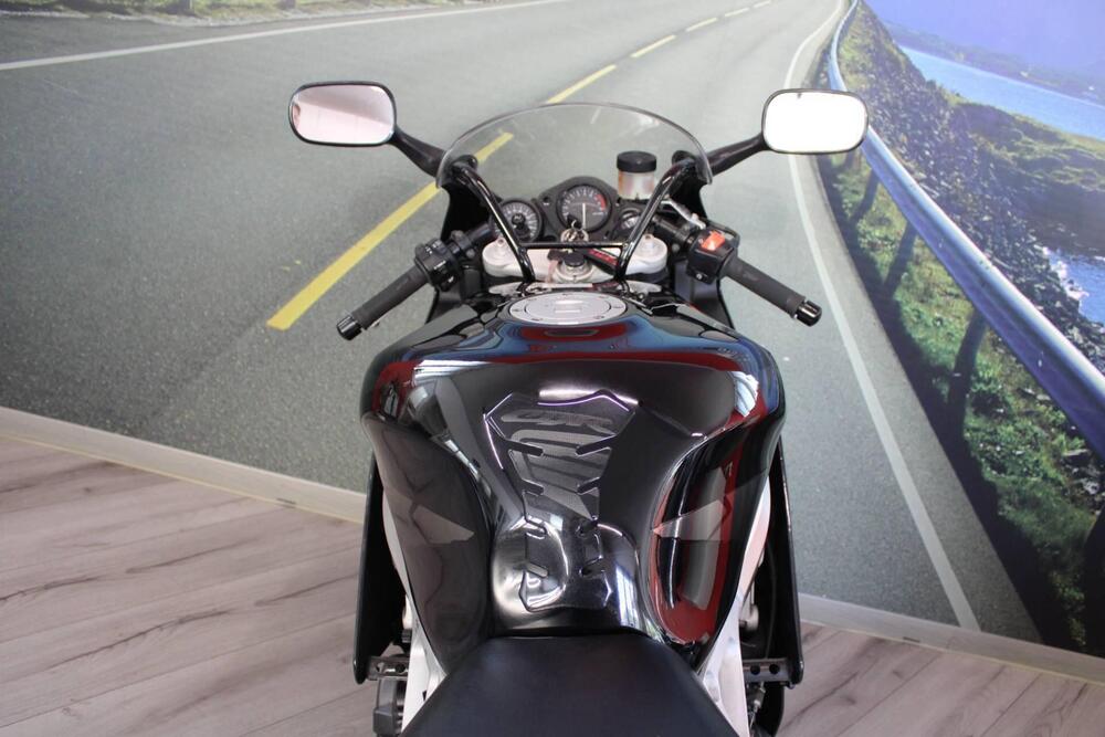 Honda CBR 900 RR (1998 - 99) (20)