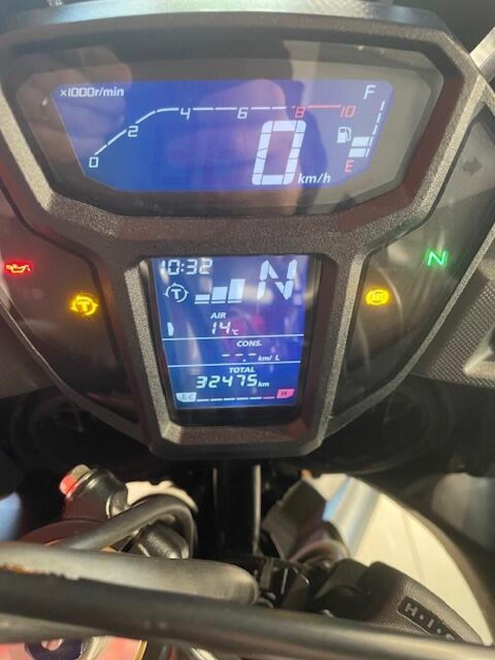 Honda Africa Twin CRF 1000L DCT ABS (2016 - 17) (4)