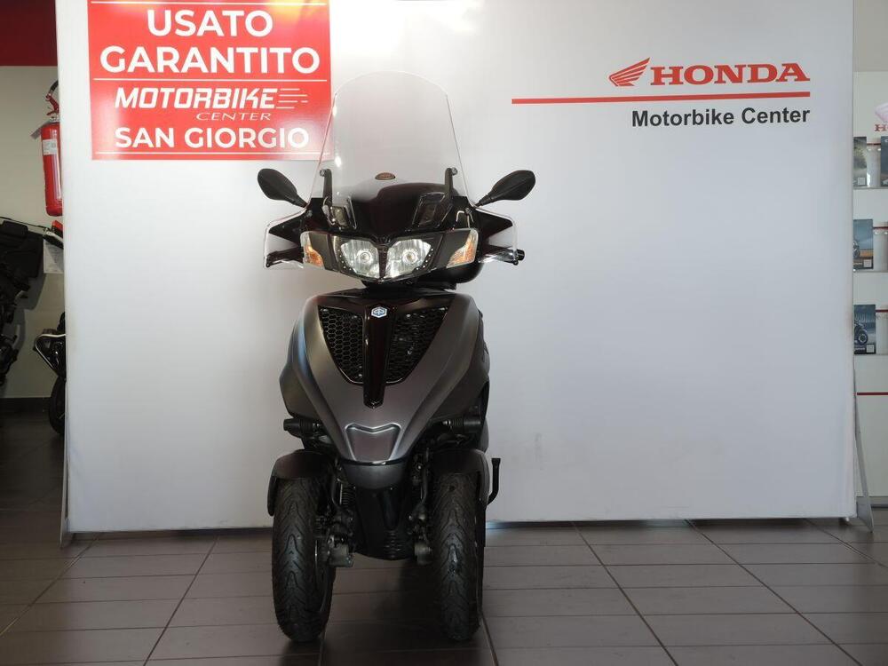 Piaggio Mp3 300 ie Yourban ERL (2011 - 17) (2)