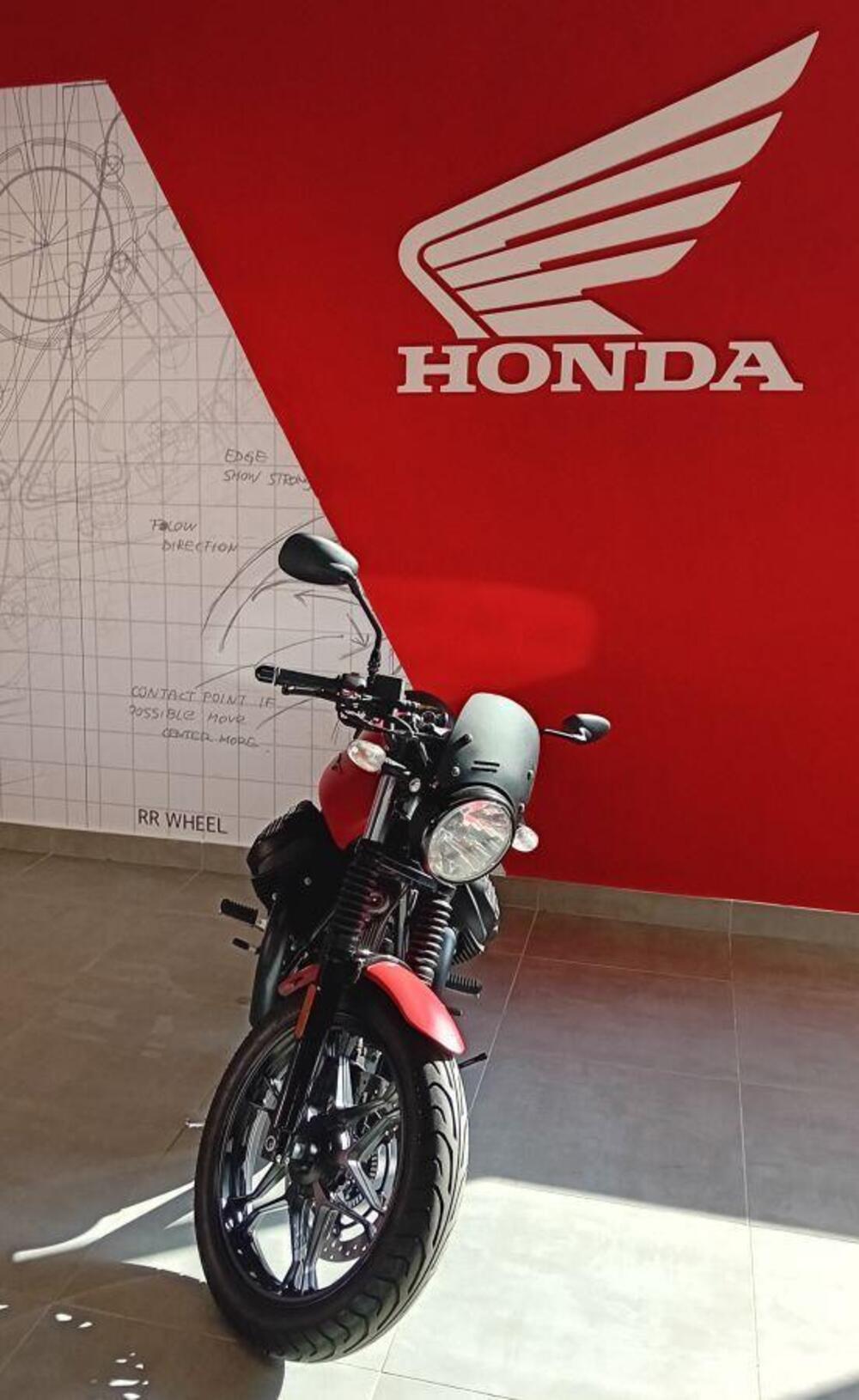 Moto Guzzi V7 III Stone (2017 - 20) (3)