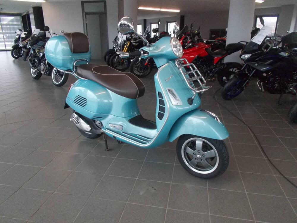 Vespa GTS 300 ABS Settantesimo (2016)