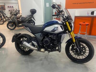 CFMOTO 700CL-X Heritage (2021 - 26) usata