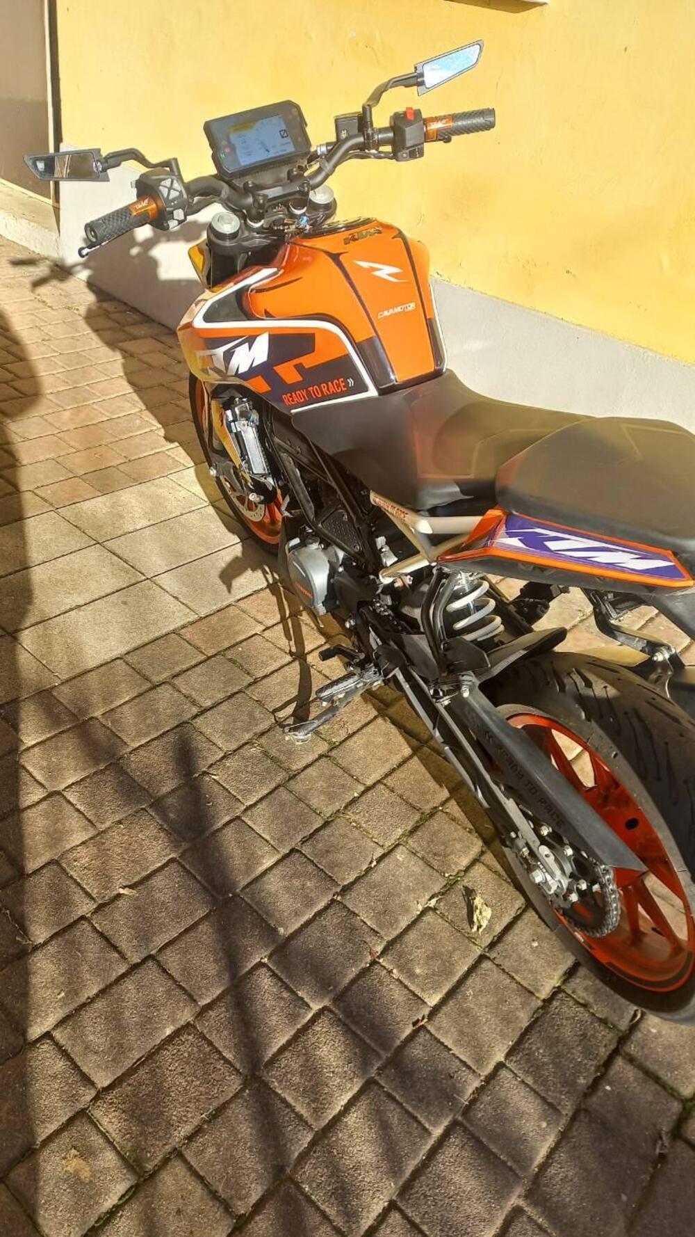 KTM 125 Duke (2024 - 25) (2)