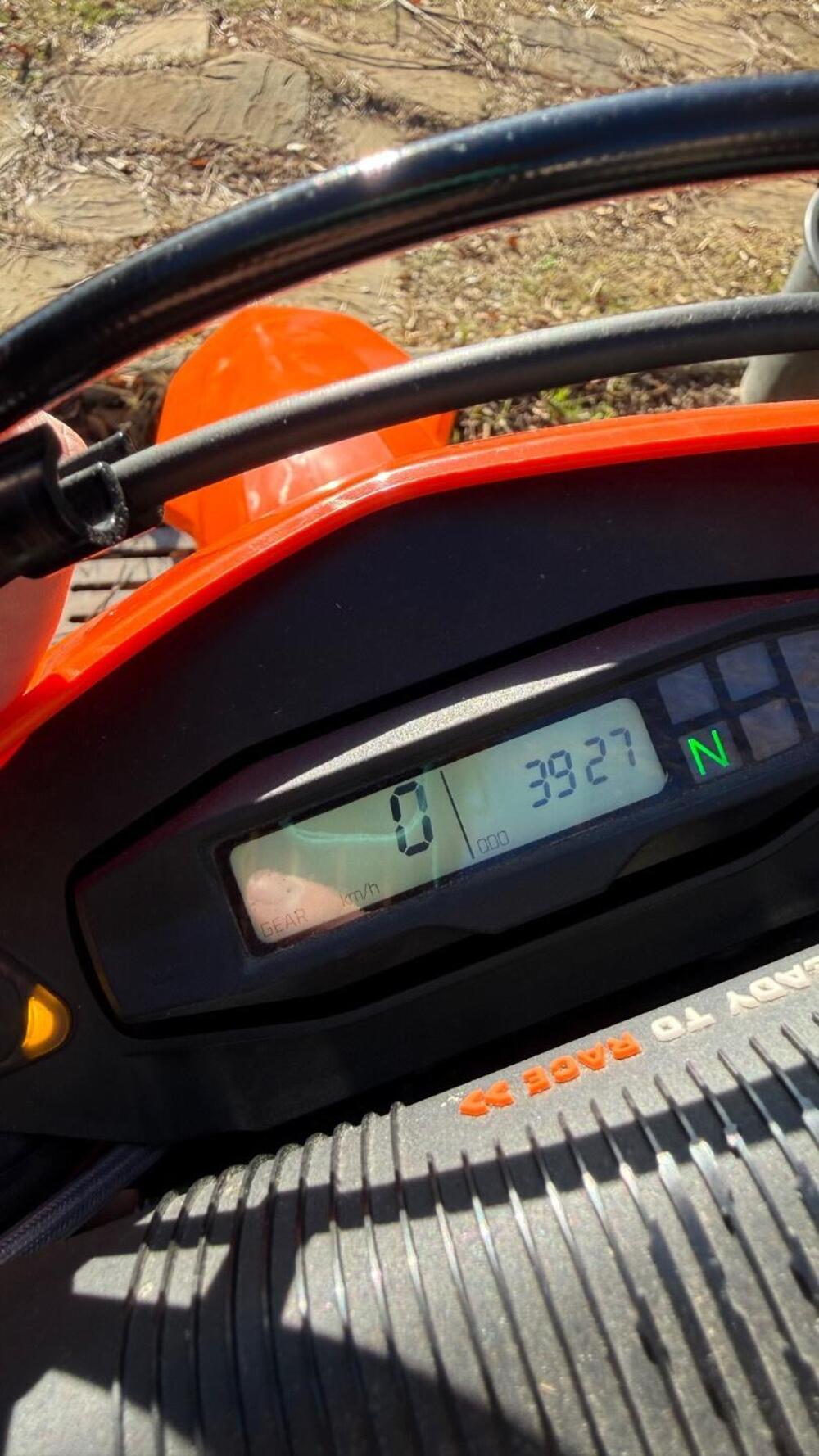 KTM 690 SMC R (2023 - 25) (7)