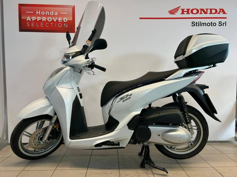 Honda SH 300 i ABS (2016 - 20) (3)