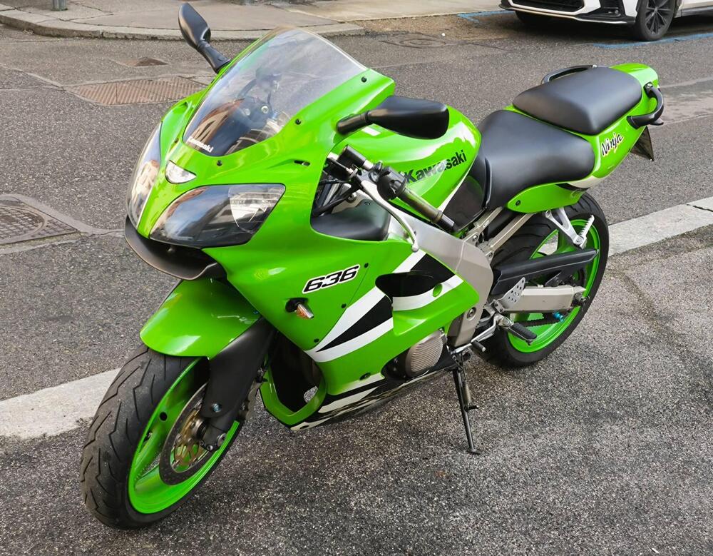 Kawasaki Ninja 636 ZX-6R (2002 - 03) (5)