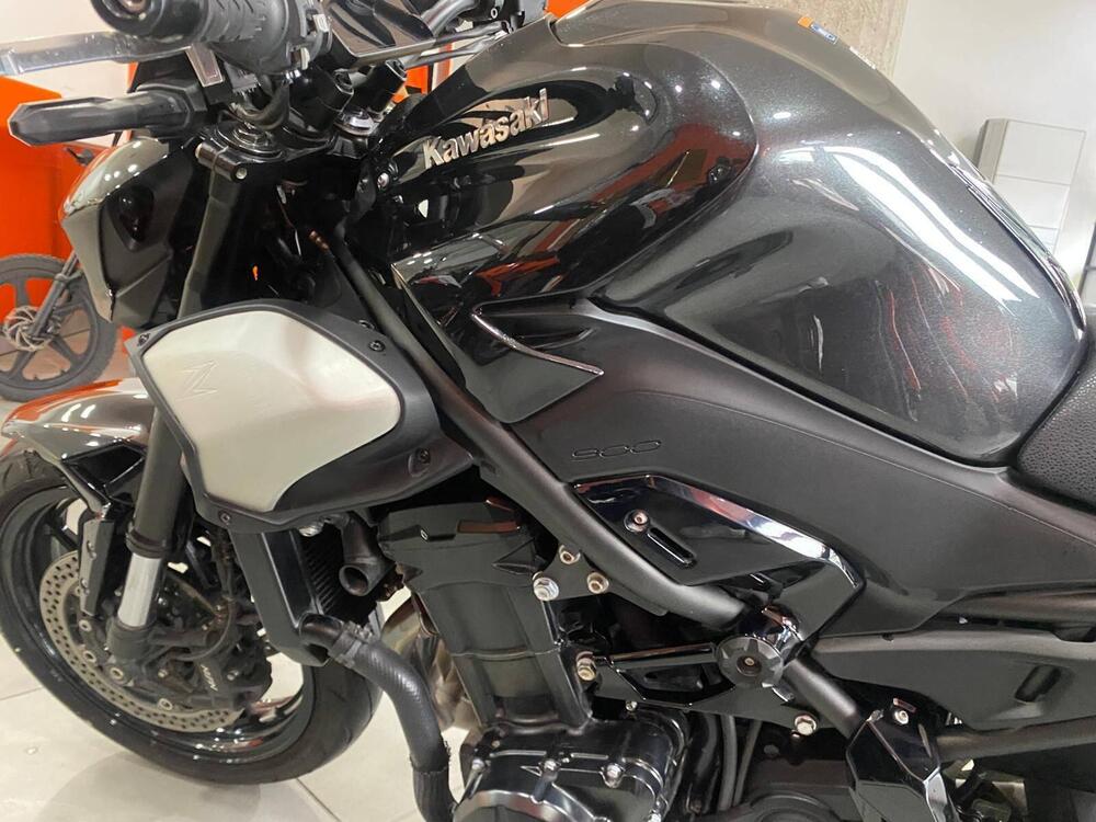 Kawasaki Z 900 (2025 - 26) (6)