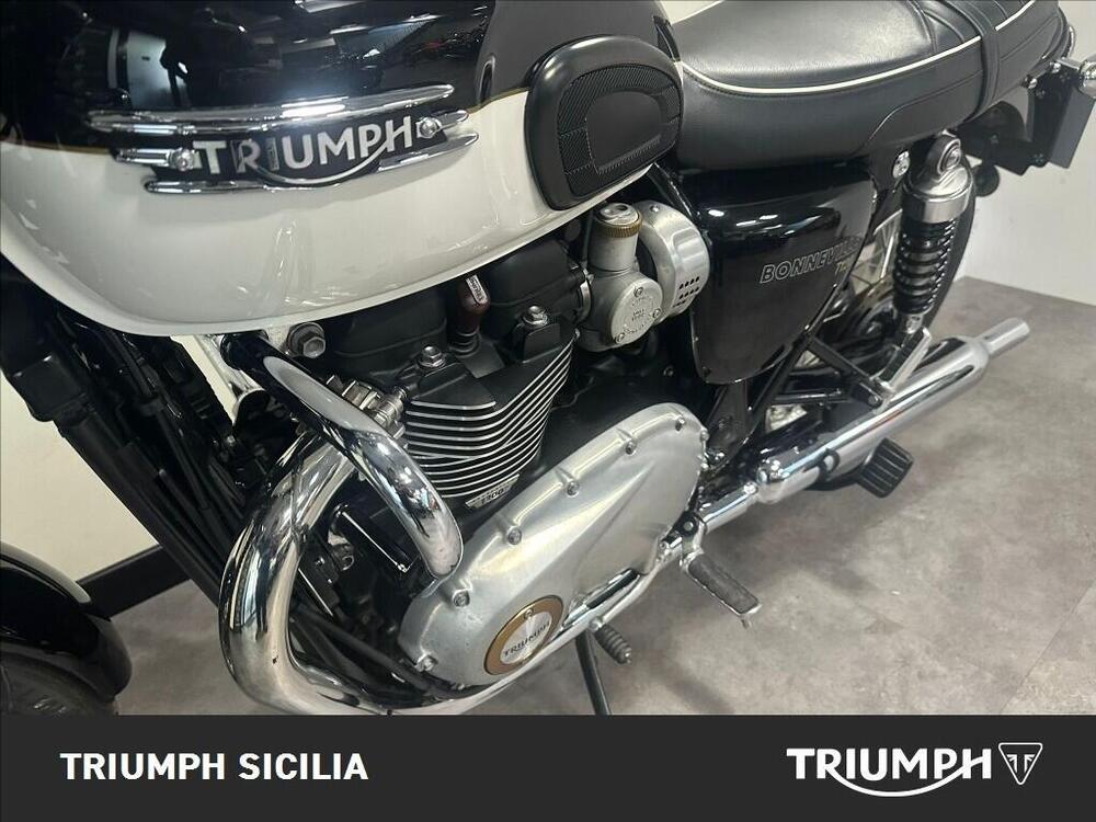 Triumph Bonneville T120 (2021 - 25) (7)