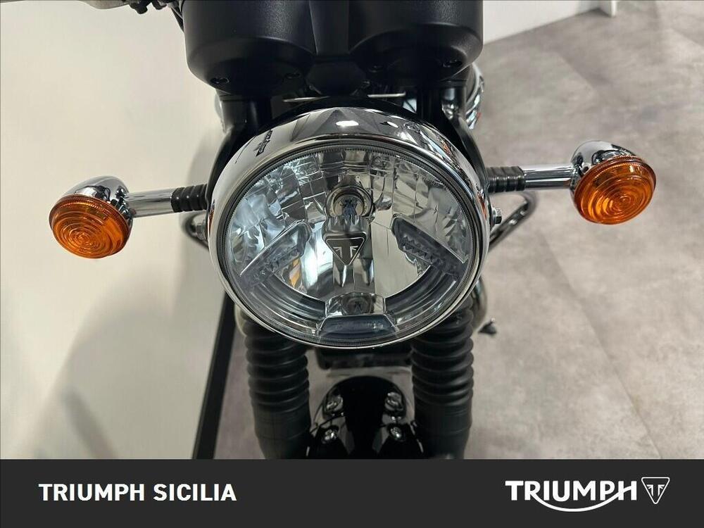 Triumph Bonneville T120 (2021 - 25) (11)