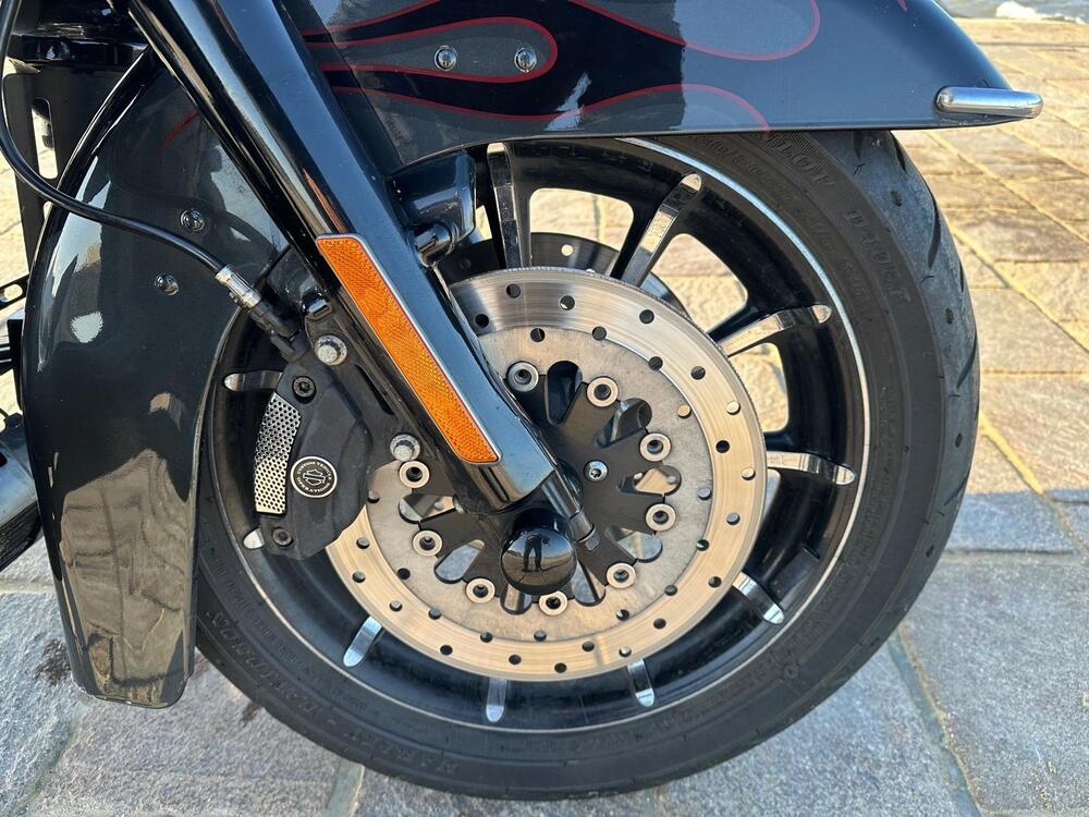 Harley-Davidson 1800 Electra Glide Ultra Classic (2009 - 11) - FLHTCUSE (8)