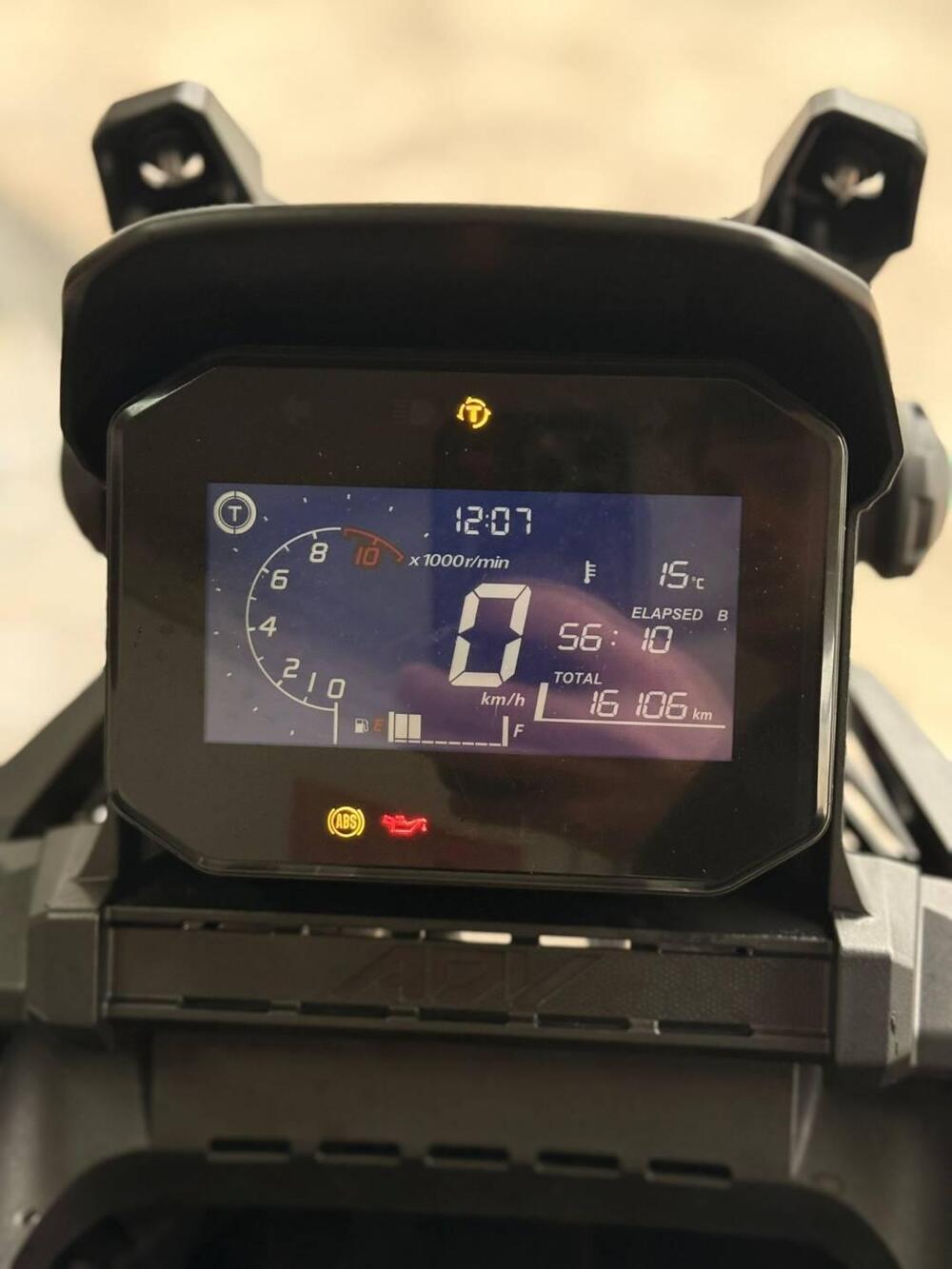 Honda ADV 350 (2022 - 24) (4)