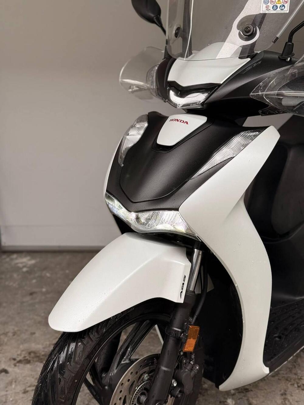 Honda SH 150i Sport (2024 - 25) (6)