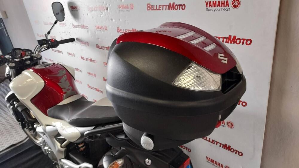 Suzuki Gladius 650 SFV (2009 - 15) (5)