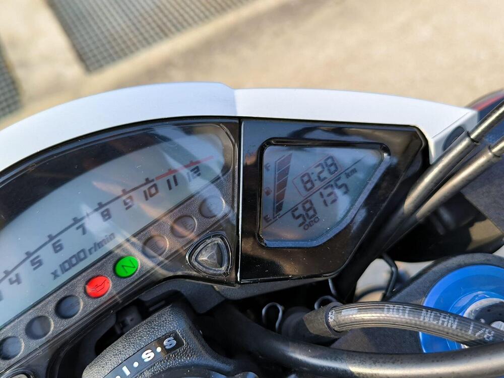 Honda CB 1000 R (2008 - 10) (2)