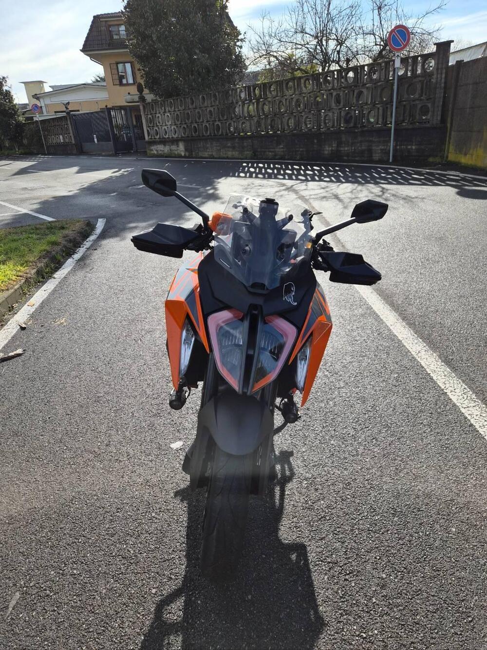 KTM 1290 Super Duke GT (2022 - 25) (3)
