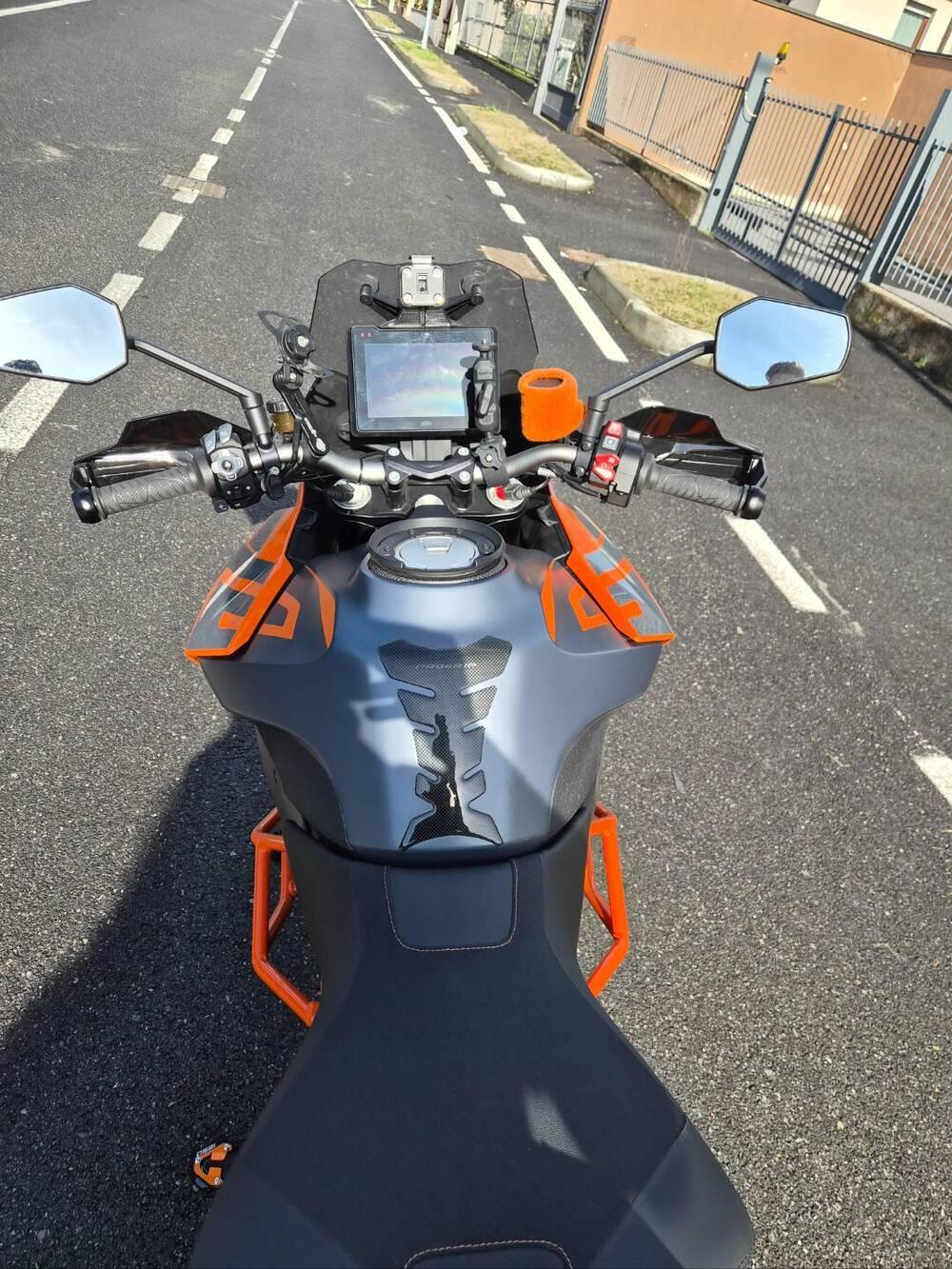 KTM 1290 Super Duke GT (2022 - 25) (5)