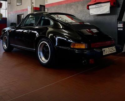 Porsche 911 Sc carrera sport d'epoca del 1980 a Binasco