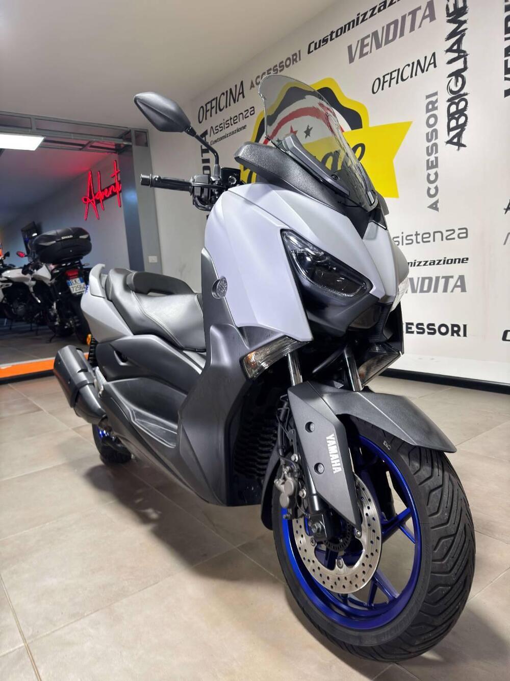 Yamaha X-Max 300 (2021 - 24) (2)