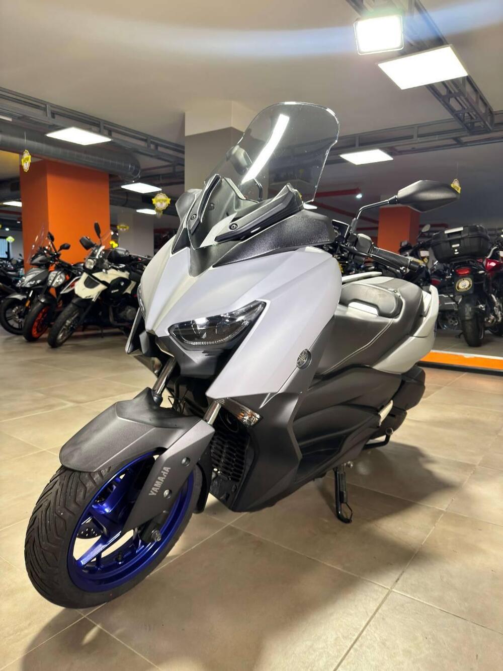 Yamaha X-Max 300 (2021 - 24) (3)