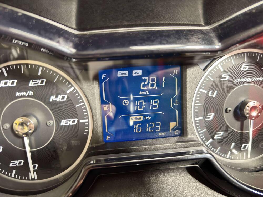 Yamaha X-Max 300 (2021 - 24) (5)