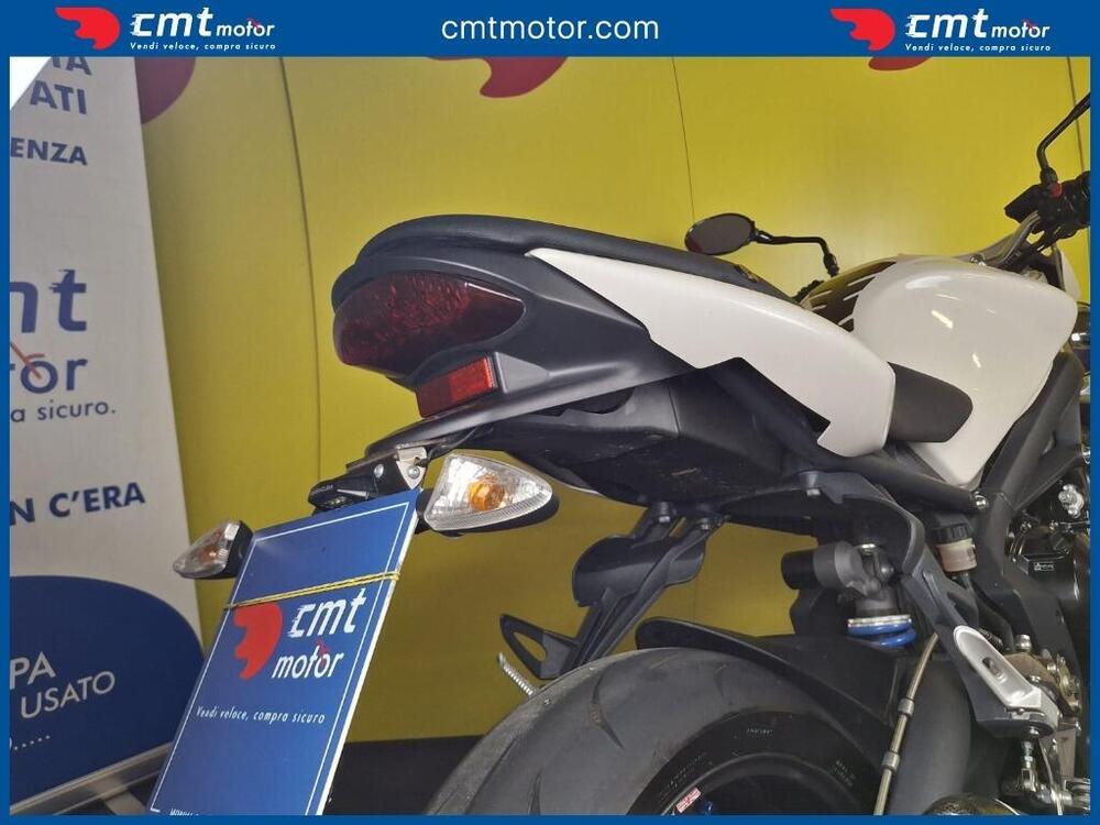 Triumph Street Triple (2007 - 12) (11)