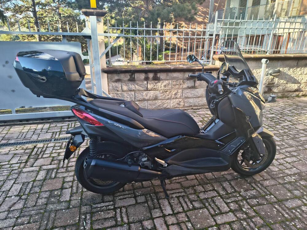 Yamaha X-Max 300 Tech Max (2021 - 24) (2)