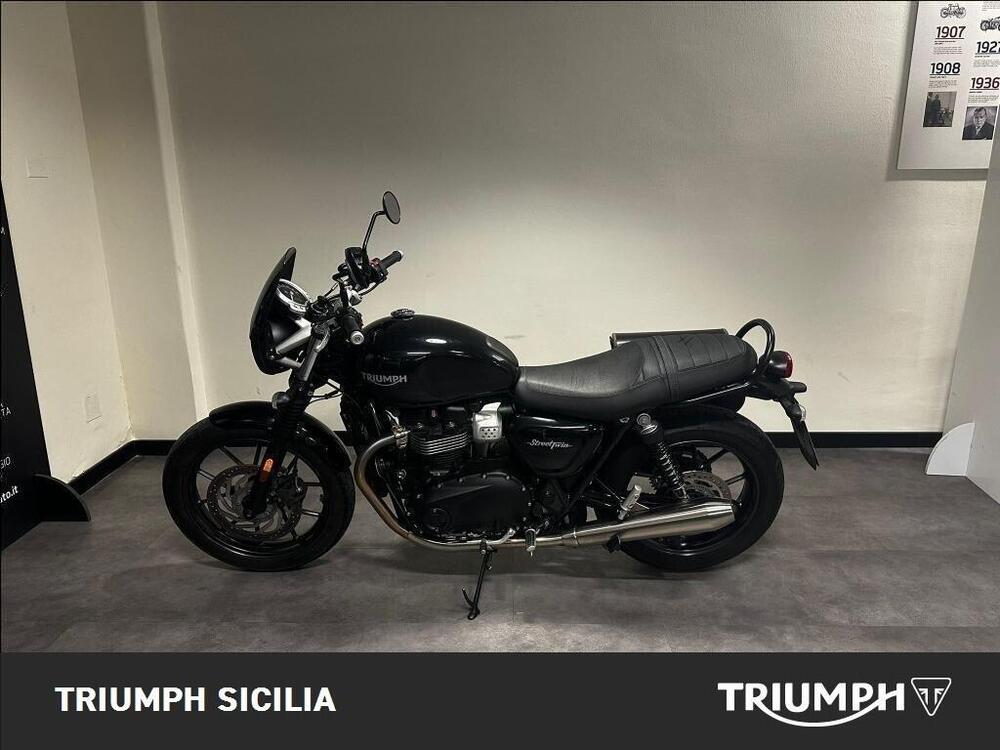 Triumph Street Twin 900 (2016) (4)