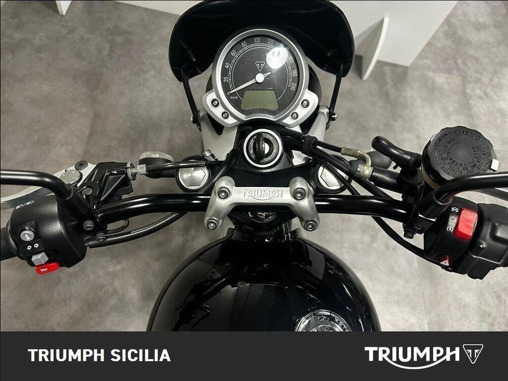 Triumph Street Twin 900 (2016) (13)