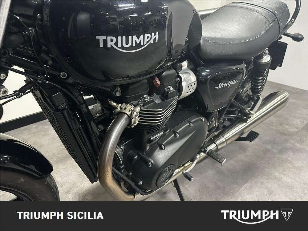Triumph Street Twin 900 (2016) (7)
