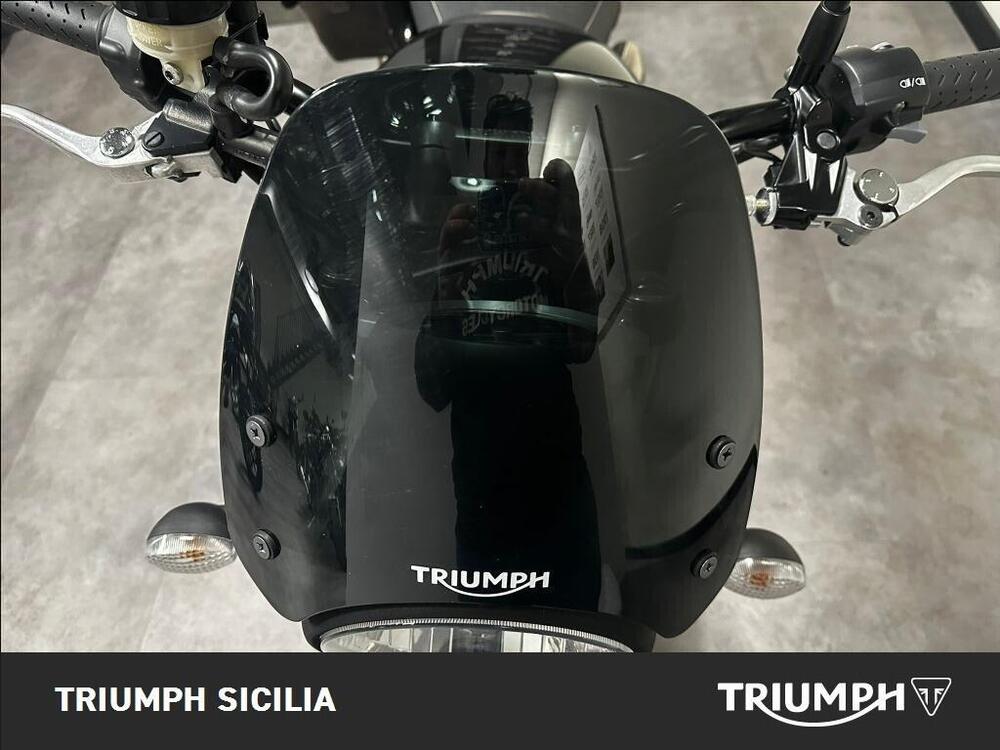 Triumph Street Twin 900 (2016) (14)