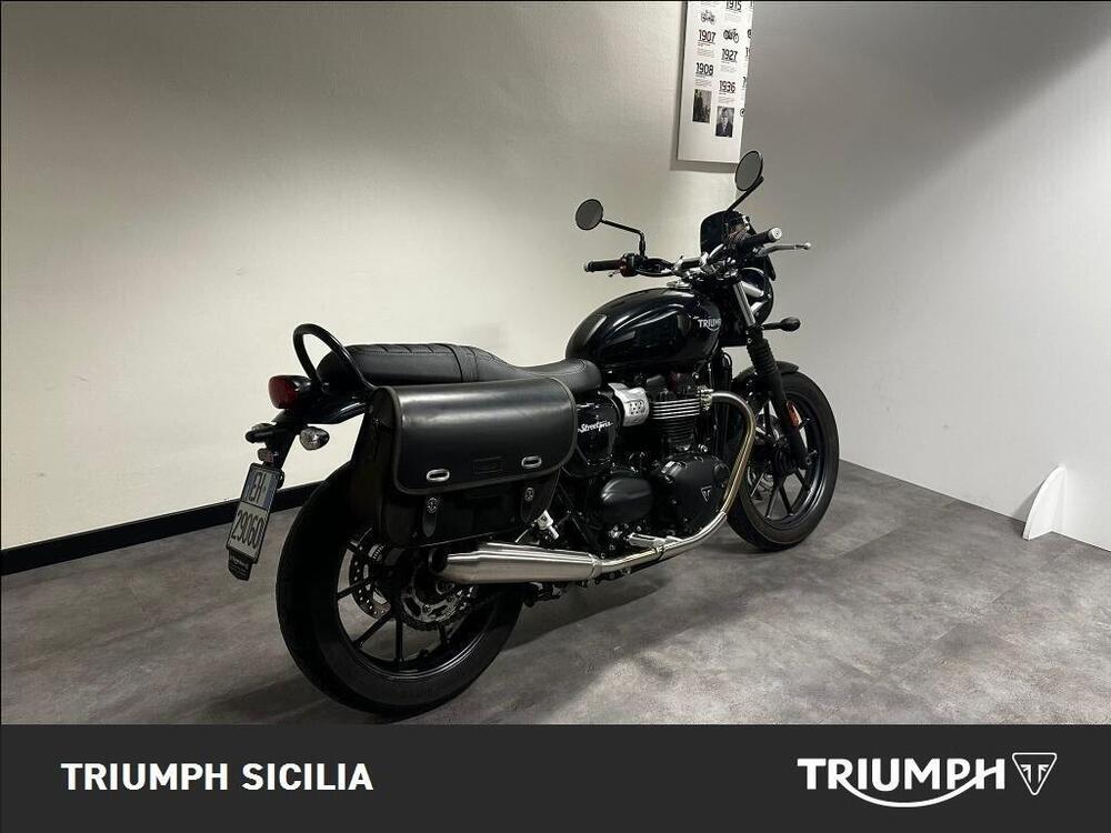 Triumph Street Twin 900 (2016) (3)