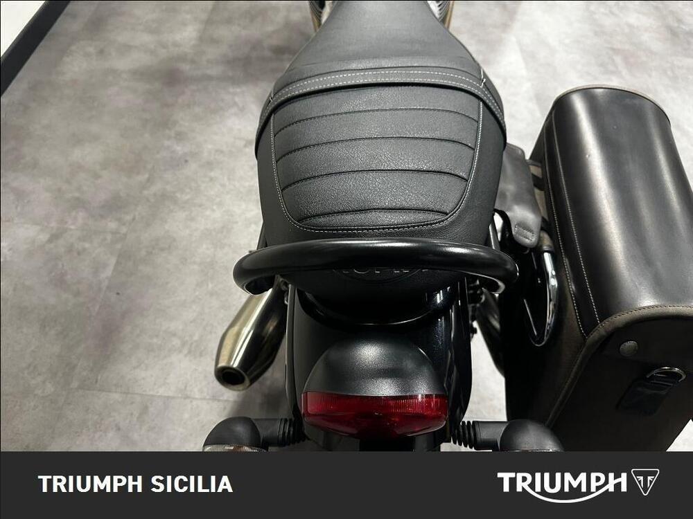 Triumph Street Twin 900 (2016) (16)