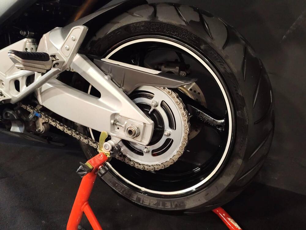 Suzuki GSR 600 (2006 - 11) (19)