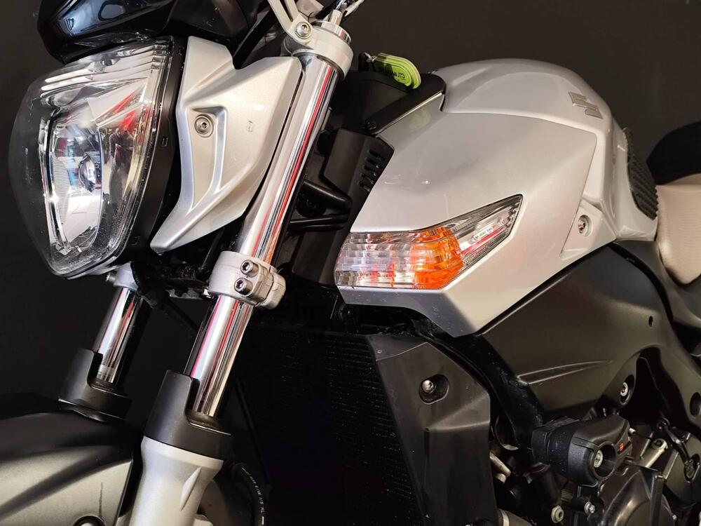 Suzuki GSR 600 (2006 - 11) (8)