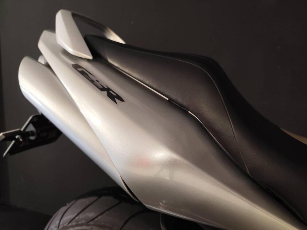 Suzuki GSR 600 (2006 - 11) (16)