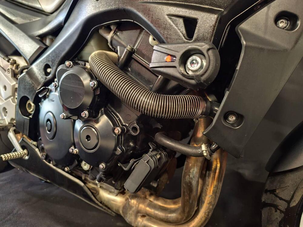 Suzuki GSR 600 (2006 - 11) (18)