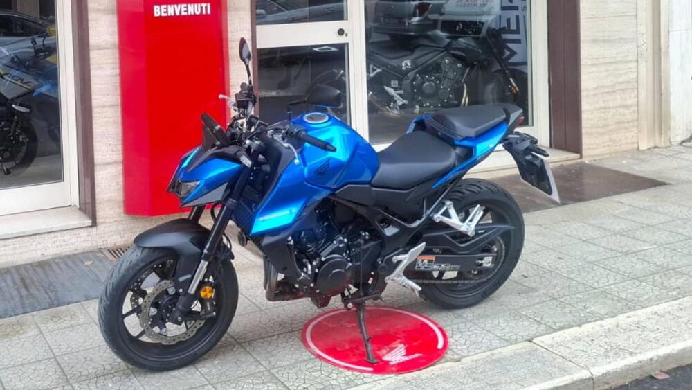 Honda CB 750 Hornet (2025) (6)