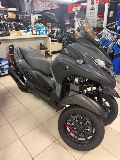 Yamaha Tricity 300 (2021 - 24) nuova