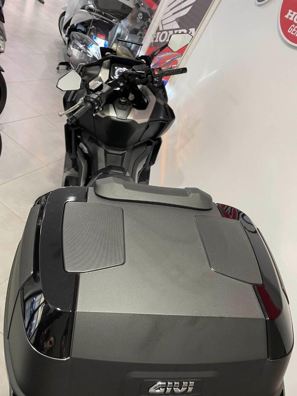 Honda Forza 750 DCT (2021 - 24) (10)