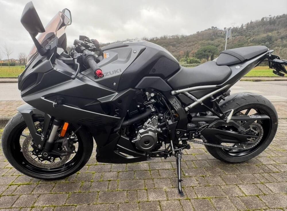 Suzuki GSX-8R (2024 - 26) (3)