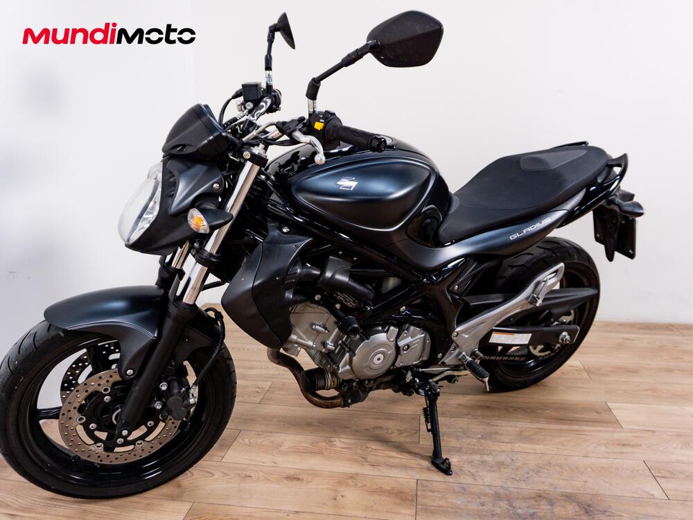 Suzuki Gladius 650 SFV ABS (2009 - 15) (8)